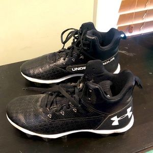 Under Armour men’s high top cleat size 7.5